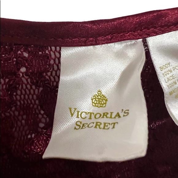 Victoria’s Secret satin chemise,red,size Medium, with stretch lace top - Picture 6 of 7
